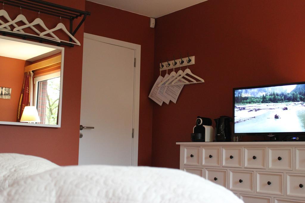 Green Hill Guest House And Apartment Overijse Quarto foto